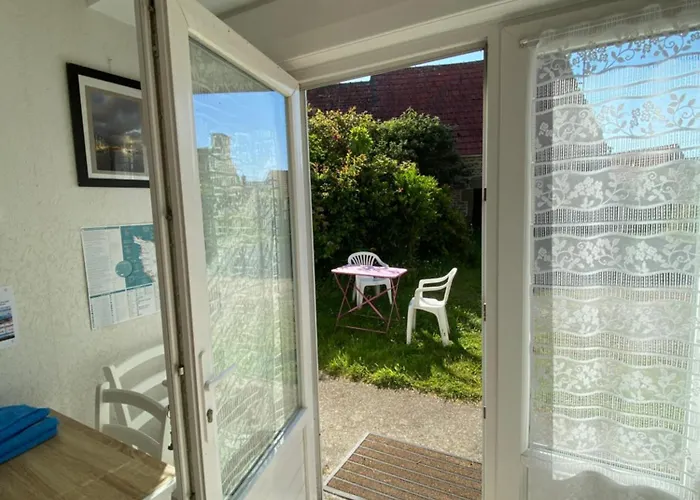 Entre Roches Et Marees Montfarville